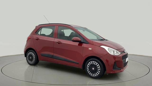 https://images10.gaadi.com/usedcar_image/4562727/original/d9cd02b961efd99b2059a054f59bf197.jpg?imwidth=6400