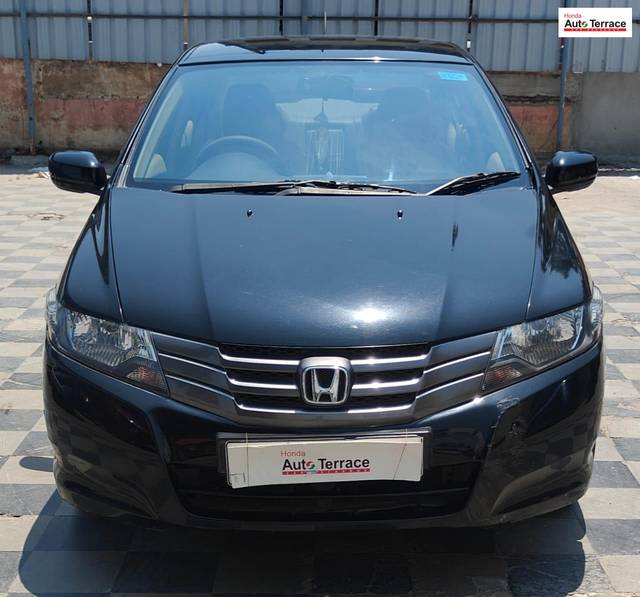 https://images10.gaadi.com/usedcar_image/4562729/original/a60755ced97438e339f496ec415c76a0.jpg?imwidth=6400