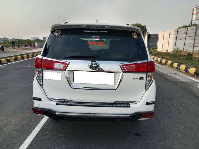 https://images10.gaadi.com/usedcar_image/4562747/original/processed_71527d4a003e8a182c6624c6a69c27da.jpg?imwidth=6402