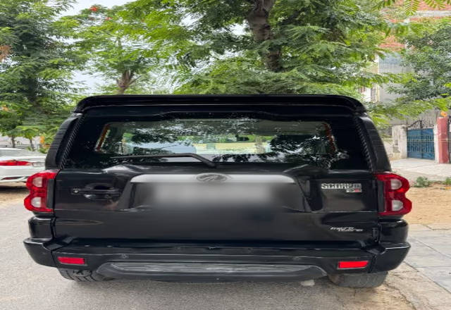 https://images10.gaadi.com/usedcar_image/4562751/original/b798bde1-402f-4398-baef-0346b4a21414.?imwidth=6401