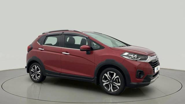 https://images10.gaadi.com/usedcar_image/4562755/original/1504b6b517923116bb08be5a0d35b8bb.jpg?imwidth=6400