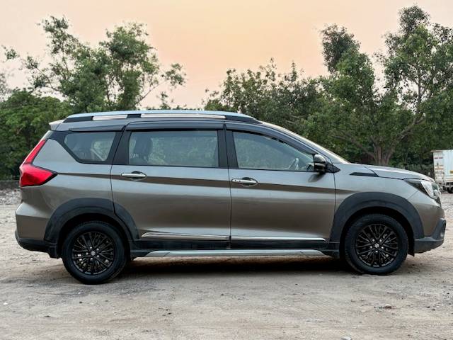 https://images10.gaadi.com/usedcar_image/4562761/original/5bc4b6d0653f728d4e09992ee18a64f5.jpg?imwidth=6401