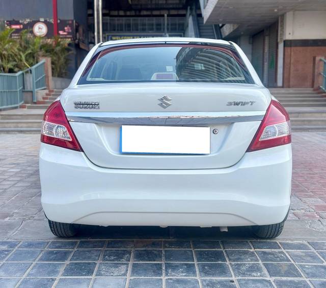 https://images10.gaadi.com/usedcar_image/4562767/original/processed_074b4e433b596fd7af15e47ac9b474a8.jpg?imwidth=6401
