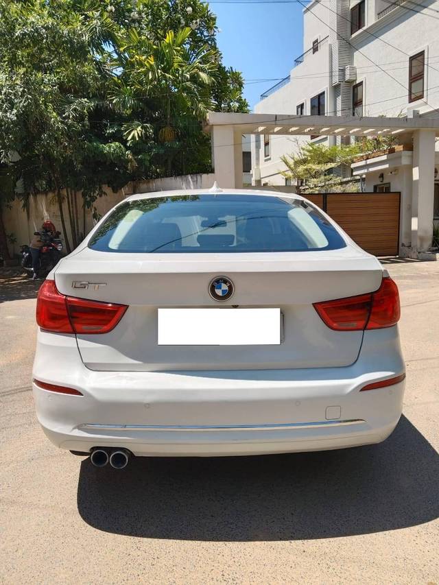 https://images10.gaadi.com/usedcar_image/4562817/original/processed_4aad1b45e368898838f2c24f4621754a.jpg?imwidth=6402