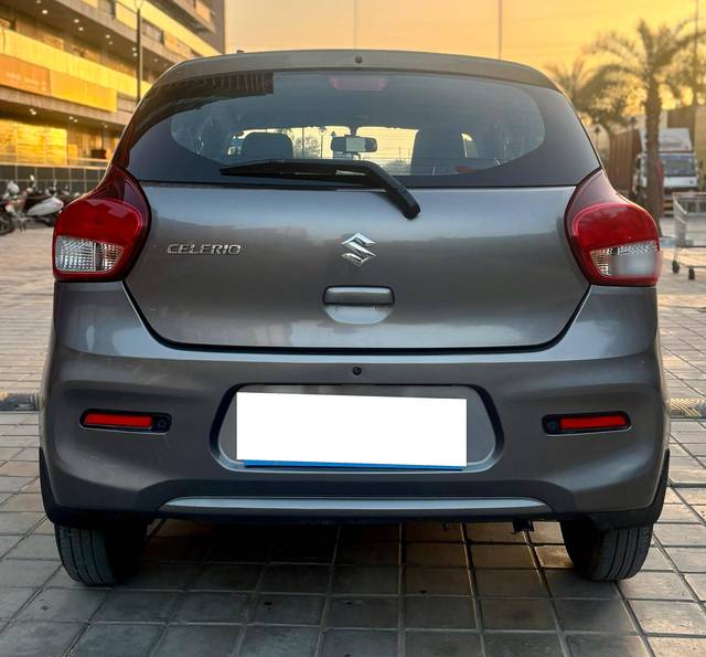 https://images10.gaadi.com/usedcar_image/4562826/original/processed_c25acbd5e8aa62d1de9149a5d6d03956.jpg?imwidth=6401