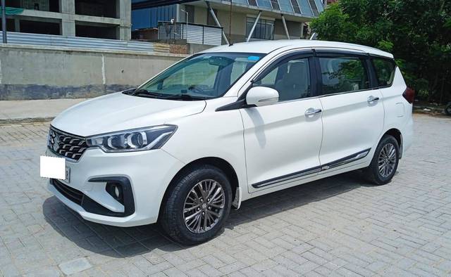 https://images10.gaadi.com/usedcar_image/4562842/original/processed_82d8fc5d83aba839b1a7041ccd691a9e.jpg?imwidth=6400