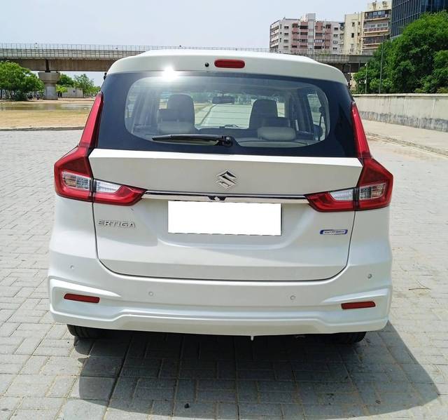 https://images10.gaadi.com/usedcar_image/4562842/original/processed_d2a187384323397f50675adcb229a28e.jpg?imwidth=6401