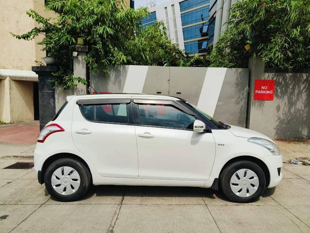 https://images10.gaadi.com/usedcar_image/4562849/original/processed_daae285cac8b92fd1a02f7c5cd2a94c8.jpeg?imwidth=6401