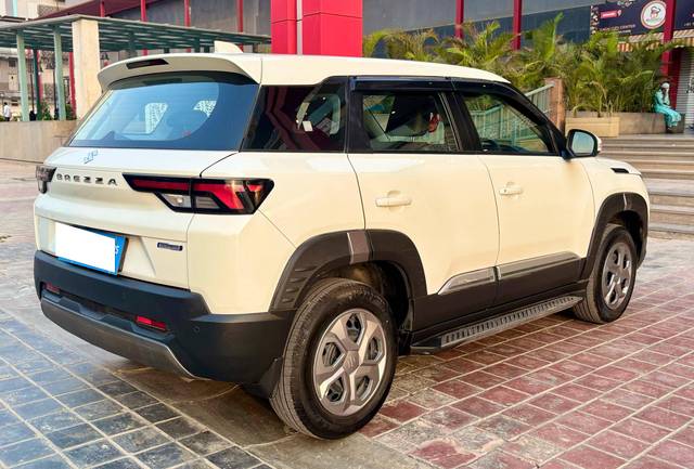 https://images10.gaadi.com/usedcar_image/4562852/original/processed_7a525573a8a26867f7ce2a85256c8f2d.jpg?imwidth=6402