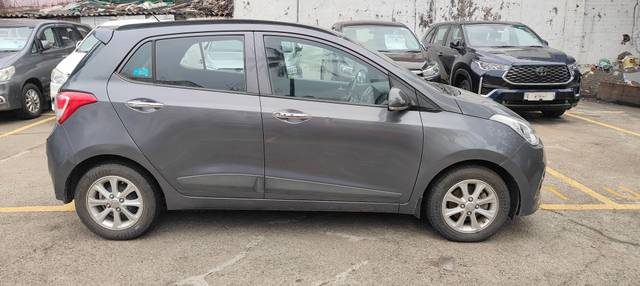https://images10.gaadi.com/usedcar_image/4562857/original/processed_0183fb56bde2ea65fdc0aa0f2b87b04c.jpg?imwidth=6401