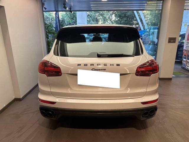 https://images10.gaadi.com/usedcar_image/4562863/original/processed_218338dbd20b1817c81f7c12415e6300.jpeg?imwidth=6402