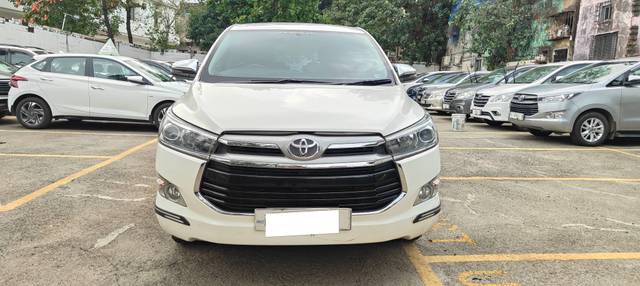 https://images10.gaadi.com/usedcar_image/4562865/original/processed_22f92aab16fd57ef4a2da10a889fc86d.jpg?imwidth=6402