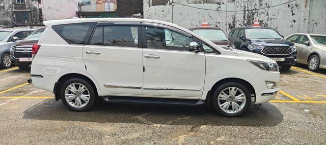 https://images10.gaadi.com/usedcar_image/4562865/original/processed_764bc63a749c5d945ce01a6dea511fcf.jpg?imwidth=6401