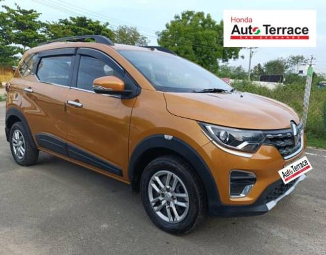 https://images10.gaadi.com/usedcar_image/4562869/original/53fbc3717fc7135638d32c2d10761c67.jpeg?imwidth=6400