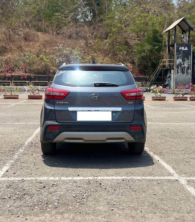 https://images10.gaadi.com/usedcar_image/4562872/original/processed_5128b8cca0d4bb241e8476ed84419872.jpeg?imwidth=6401