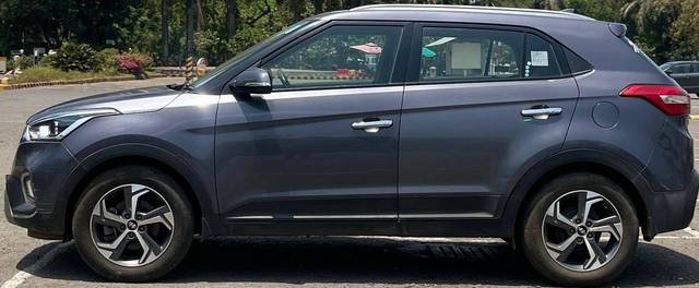https://images10.gaadi.com/usedcar_image/4562872/original/processed_d89c297c84fd6eb02e41b8d9cd48ad3b.jpeg?imwidth=6402