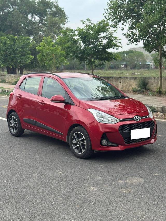 https://images10.gaadi.com/usedcar_image/4562877/original/processed_4e6b2bf19b82fb755b306c4093b9c143.jpg?imwidth=6400
