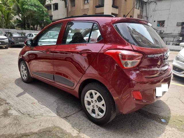 https://images10.gaadi.com/usedcar_image/4562886/original/processed_f01e9da9808db78ed9ea5eb85ca6f4f2.jpeg?imwidth=6402