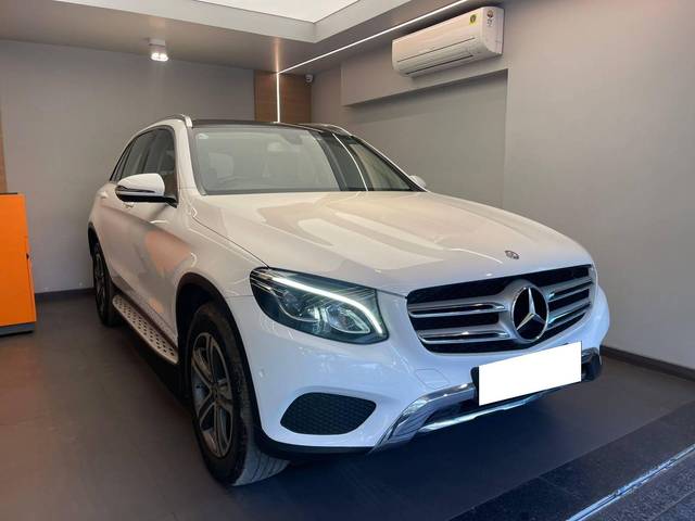 https://images10.gaadi.com/usedcar_image/4562889/original/processed_5f58206d3c380e5880b0fa1eaa833986.jpeg?imwidth=6401