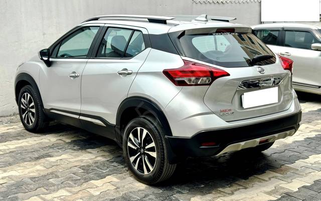 https://images10.gaadi.com/usedcar_image/4562949/original/processed_6e4b9b2e2e9baf299fba0e53b2d01abb.jpeg?imwidth=6402