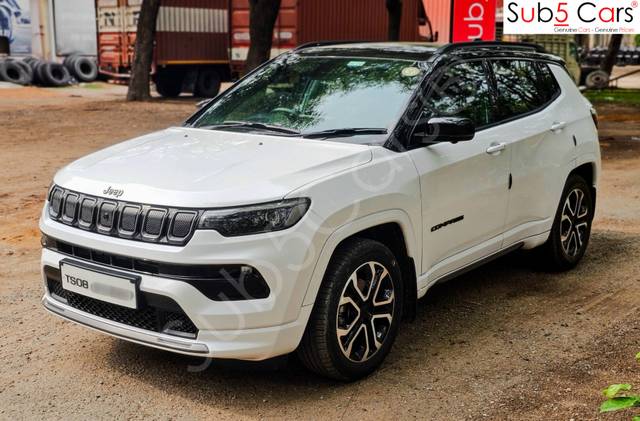https://images10.gaadi.com/usedcar_image/4562960/original/2db0edebf8e6571a72cee78336ad763e.jpg?imwidth=6401