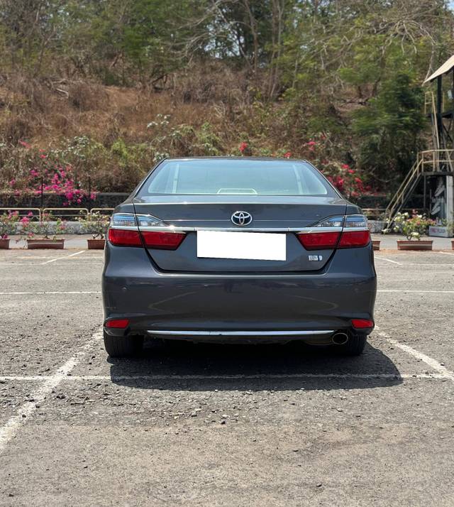 https://images10.gaadi.com/usedcar_image/4562961/original/processed_0512fda85943b24f90bf0c3ec5f7d79a.jpeg?imwidth=6401