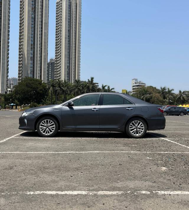 https://images10.gaadi.com/usedcar_image/4562961/original/processed_ad50bd5795f602837cf46c3b5136963e.jpeg?imwidth=6402