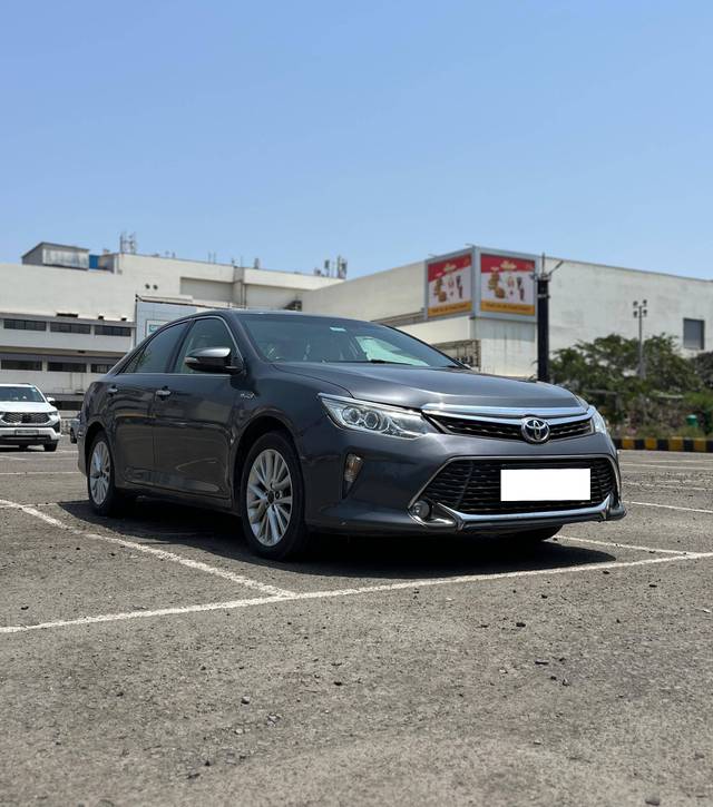 https://images10.gaadi.com/usedcar_image/4562961/original/processed_e18579d8c5096f29f99de81f53135af5.jpeg?imwidth=6400