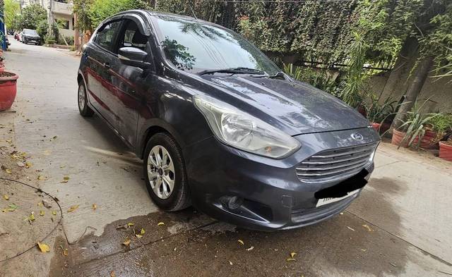 https://images10.gaadi.com/usedcar_image/4562963/original/processed_43f5e4a3938ea5ce71d2a570861dd51f.jpg?imwidth=6400