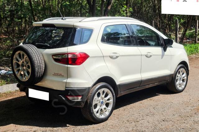 https://images10.gaadi.com/usedcar_image/4562977/original/processed_338a3d122eb4c1d503e4ef7f740864f3.jpg?imwidth=6402