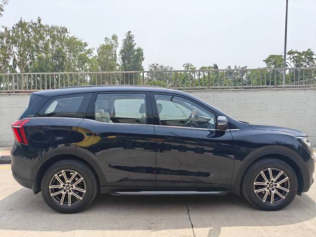 https://images10.gaadi.com/usedcar_image/4562995/original/e8ee11f97d6d5c5795ca83b57ee07dbb.jpg?imwidth=6401