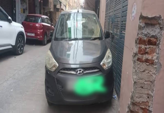 https://images10.gaadi.com/usedcar_image/4563008/original/93405179-c780-4b07-a5e0-c49b3dcf1496.?imwidth=6400