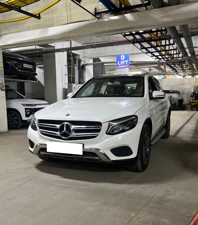 https://images10.gaadi.com/usedcar_image/4563015/original/processed_2ffb3456b9ef75cbca19ecbbc0d879c3.jpeg?imwidth=6402