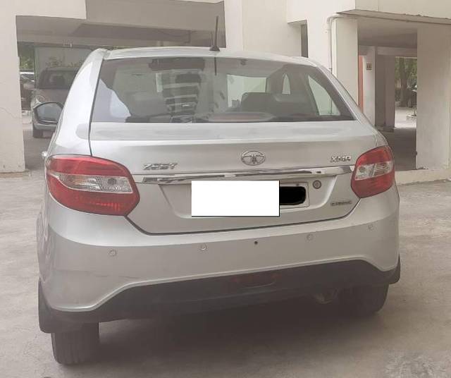 https://images10.gaadi.com/usedcar_image/4563038/original/processed_b87deab2-edb1-4b87-a0cb-d9841d9d8c8e.jpg?imwidth=6402