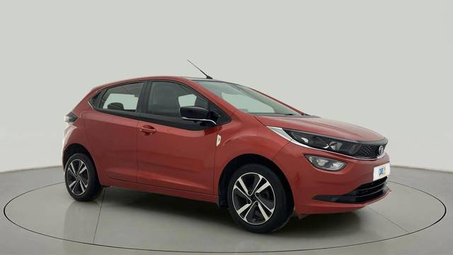 https://images10.gaadi.com/usedcar_image/4563096/original/628718c6a6a6a8e4a848438aebcfc366.jpg?imwidth=6400