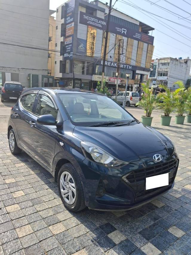 https://images10.gaadi.com/usedcar_image/4563098/original/processed_47382617e8bf8568c892753826888747.jpg?imwidth=6400