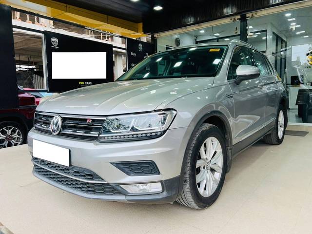 https://images10.gaadi.com/usedcar_image/4563125/original/processed_eac3ce8f0614f943c9f0045f111cdbe4.jpg?imwidth=6400