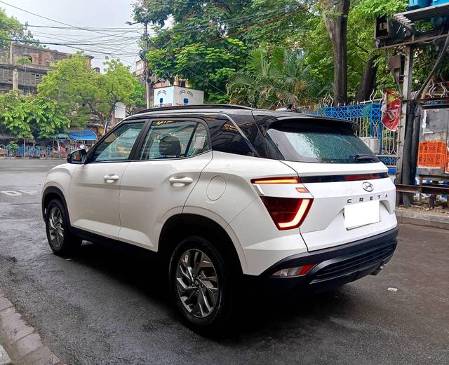 https://images10.gaadi.com/usedcar_image/4563130/original/processed_f3384256fa50ba3d670a5f7f48e4675f.jpg?imwidth=6402