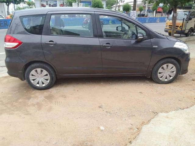 https://images10.gaadi.com/usedcar_image/4563142/original/processed_92e4ee08243da4cb79e773b747c84236.jpg?imwidth=6401