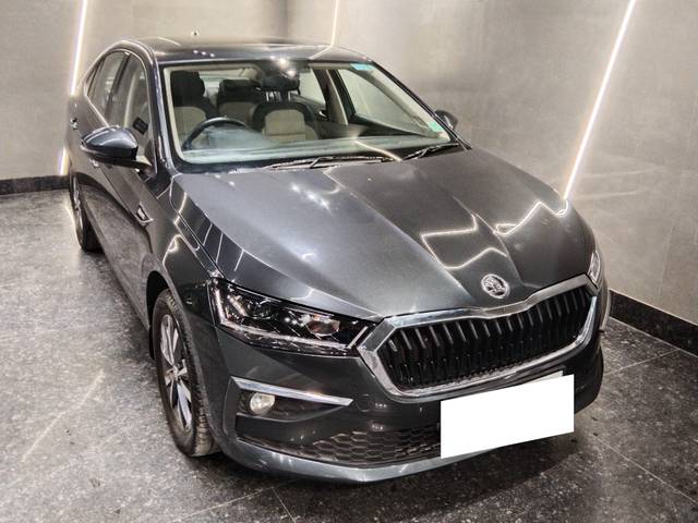 https://images10.gaadi.com/usedcar_image/4563163/original/processed_3be9f7c5c5c1a62ca7dd9257c964546d.jpg?imwidth=6400