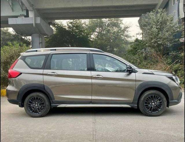 https://images10.gaadi.com/usedcar_image/4563166/original/5d03106b693aa58c801eb83c6c7d0406.jpg?imwidth=6401
