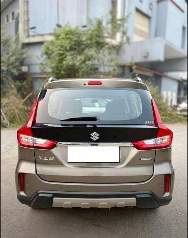 https://images10.gaadi.com/usedcar_image/4563166/original/processed_eb756118150523dcd66e56ff4faab2c5.jpg?imwidth=6402