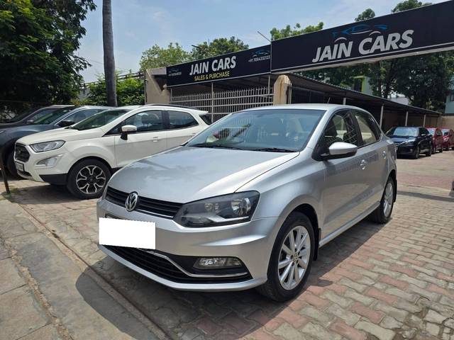 https://images10.gaadi.com/usedcar_image/4563172/original/processed_a657f7c9c29eea5dfe20e502db17b4d2.jpg?imwidth=6402