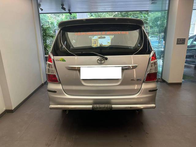 https://images10.gaadi.com/usedcar_image/4563174/original/processed_03efa087ca250270dc7d316c6e4b2824.jpeg?imwidth=6402