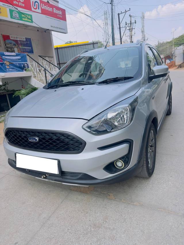 https://images10.gaadi.com/usedcar_image/4563182/original/processed_c7afe320fdbd40230f62d5f215b35db0.jpg?imwidth=6400