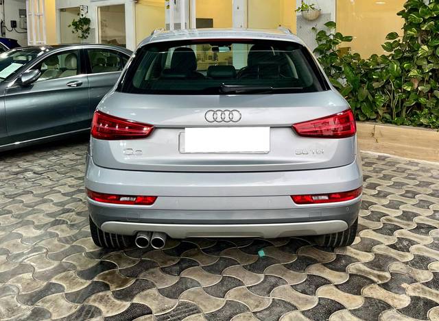https://images10.gaadi.com/usedcar_image/4563183/original/processed_6d9cb390f7d5750dd246cb7e5526ff3e.jpg?imwidth=6401