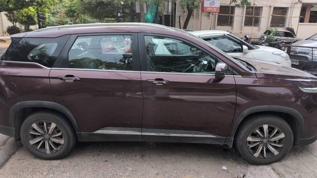 https://images10.gaadi.com/usedcar_image/4563190/original/d72eb5ae-3f4c-48a5-8a2e-85825a8745ca.jpg?imwidth=6401