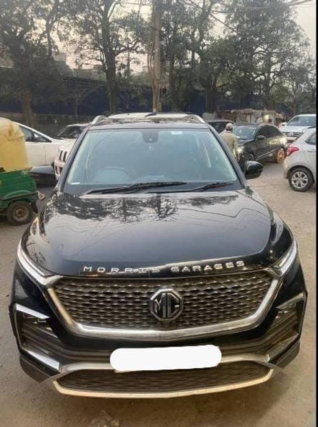 https://images10.gaadi.com/usedcar_image/4563237/original/9a97a44ccf25526365c25b3d2b1c4a5a.jpg?imwidth=6400