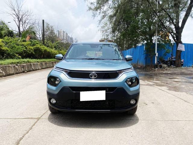 https://images10.gaadi.com/usedcar_image/4563258/original/processed_4d0dc216f09a821a29025d490a2c95b4.jpg?imwidth=6401