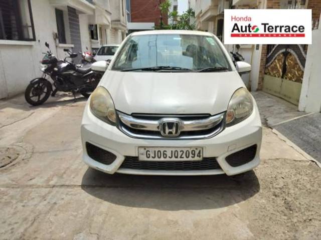 https://images10.gaadi.com/usedcar_image/4563277/original/e23db66944e51ac1258ba47fedbca998.jpeg?imwidth=6400